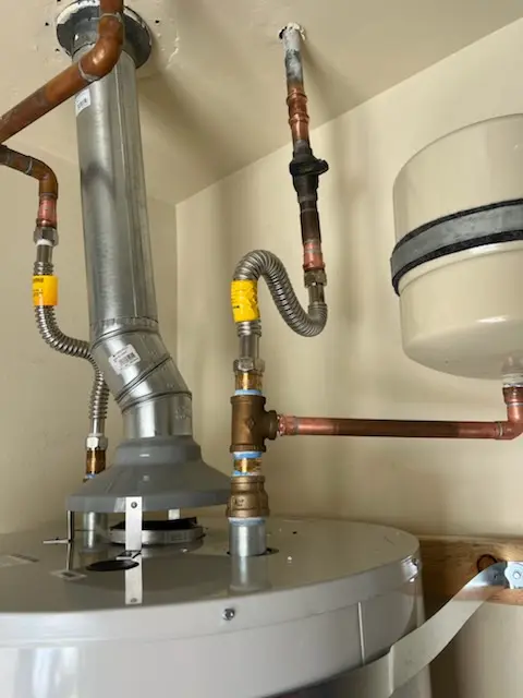 Water heater installation and plumbing repair in Spring Park